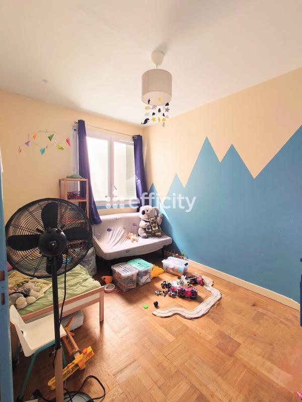 Appartement - 81 m² - 4 pièces