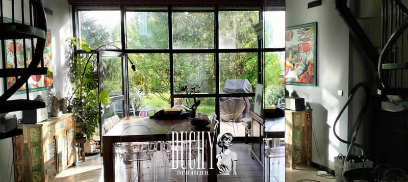 Maison - 190 m² - 6 pièces