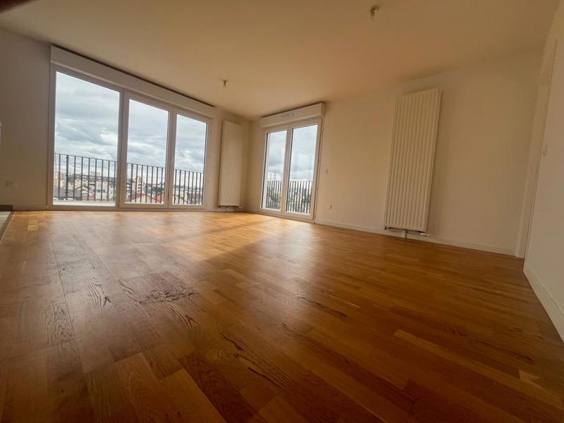 Appartement - 82 m² - 4 pièces