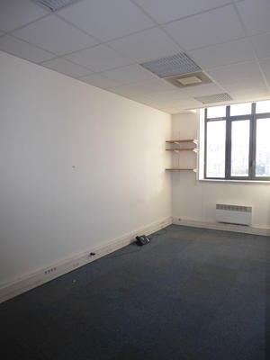 Bureau - 244 m²