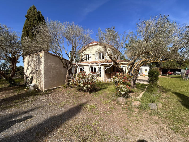 Maison traditionnelle - 123 m² - 4 pièces