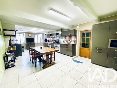 Maison - 310 m² - 7 pièces