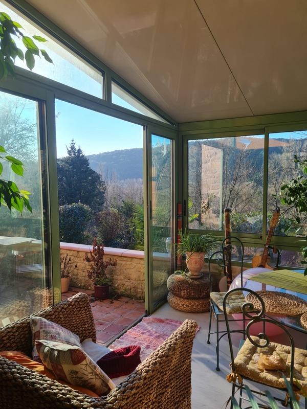 Maison - 221 m² - 9 pièces