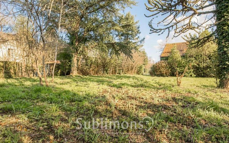 Chaumière - 235 m² - 6 pièces