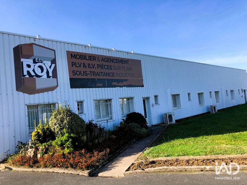 Local commercial - 3 377 m²