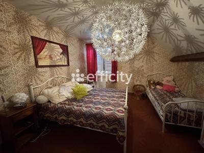 Pavillon - 157 m² - 8 pièces