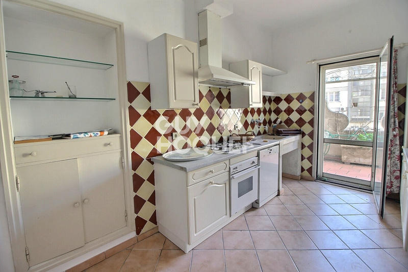 Maison de ville - 244 m² - 7 pièces