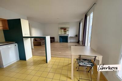 Appartement - 74 m² - 2 pièces