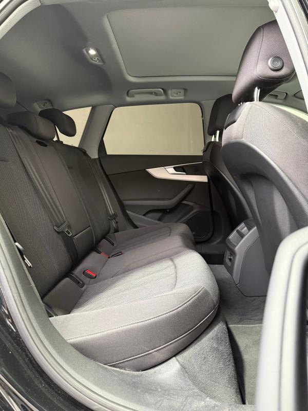 Audi A4 Avant 35 Tfsi 150 s tronic 7 Business Executive