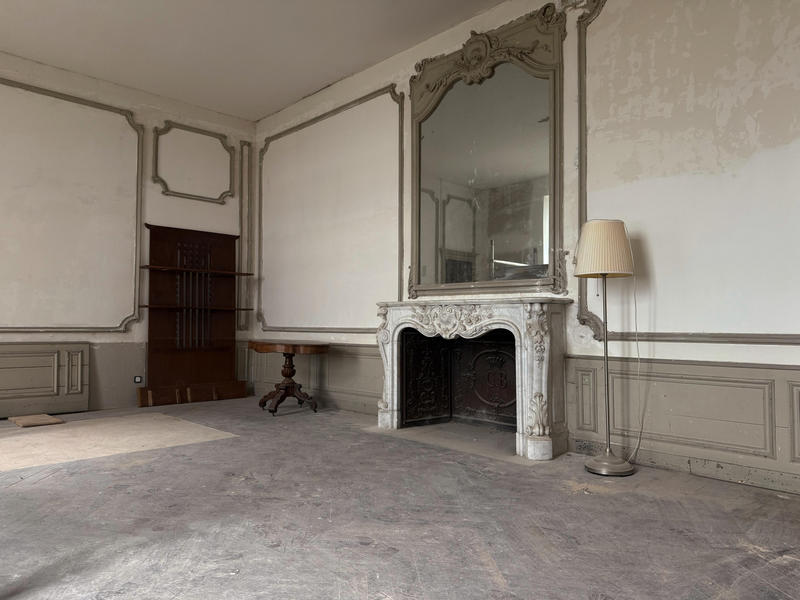 Château - 947 m² - 28 pièces