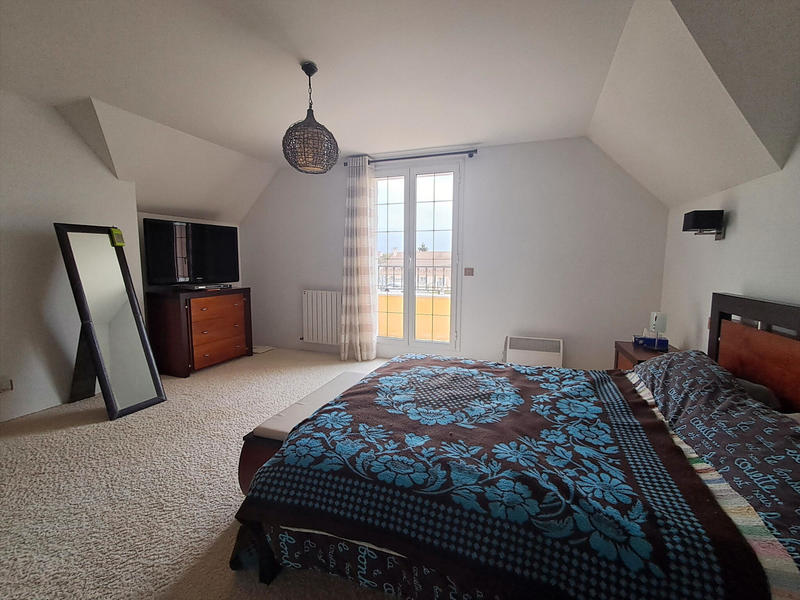 Maison - 205 m² - 7 pièces