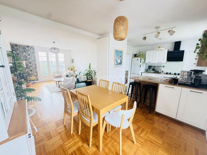 Appartement - 64 m² - 4 pièces