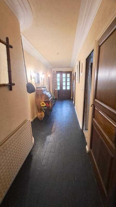 Maison - 180 m² - 5 pièces