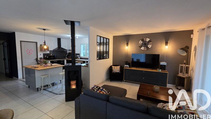 Maison - 105 m² - 4 pièces