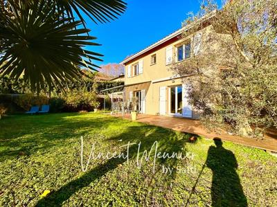 Maison - 140 m² - 7 pièces