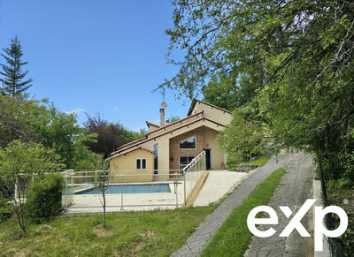 Maison - 282 m² - 11 pièces