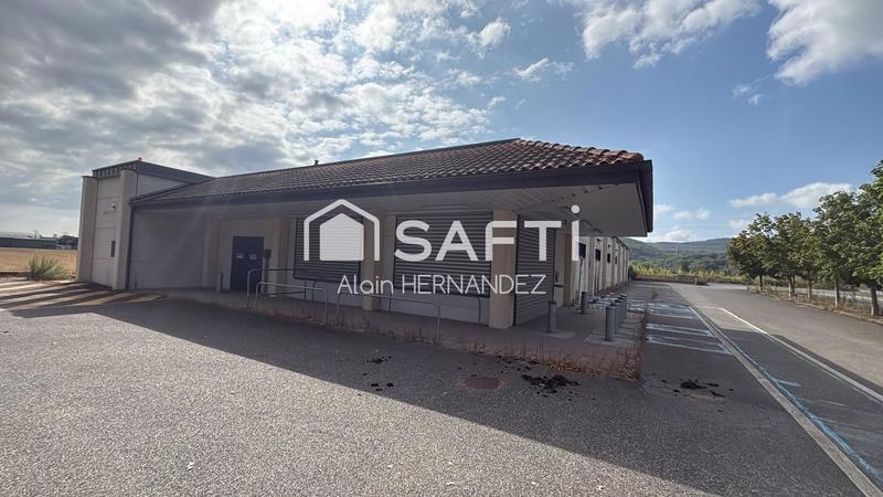 Local commercial - 128 m² - 1 pièce