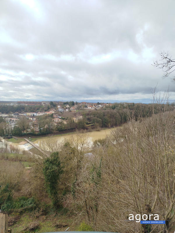 Appartement - 82 m² - 4 pièces