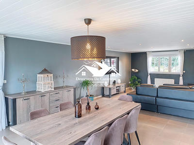 Maison - 250 m² - 8 pièces