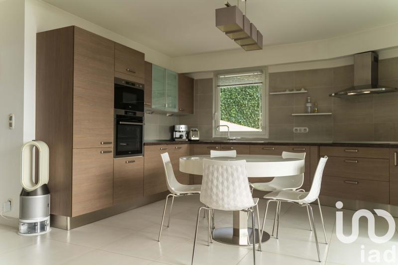 Appartement - 92 m² - 3 pièces