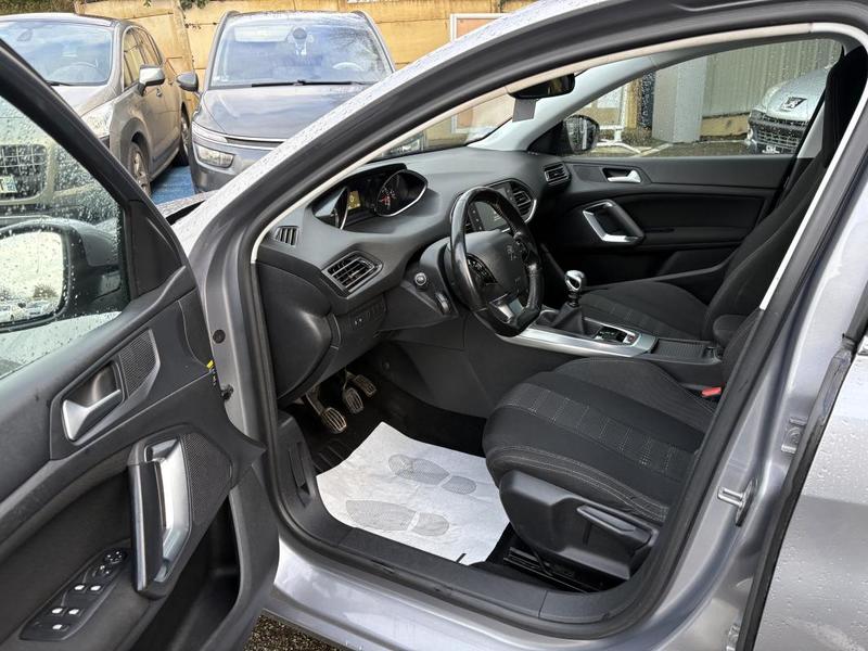 Peugeot 308 1.2l 130 Cv Allure Bvm 6 - Attelage Bioethanol Feux Led