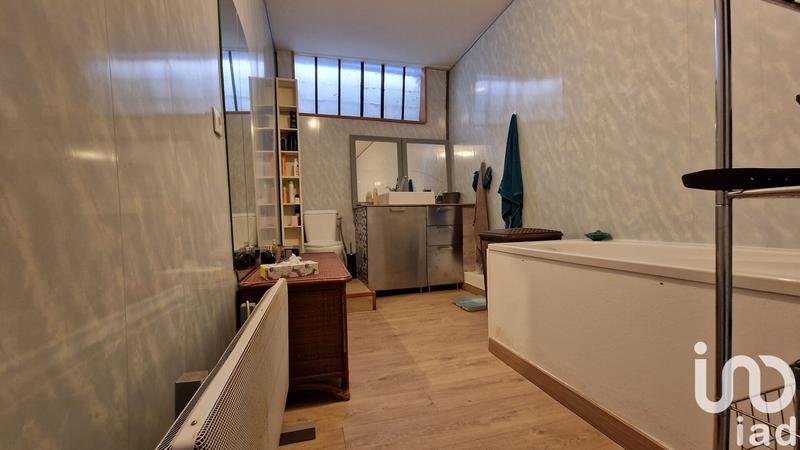 Maison - 280 m² - 9 pièces