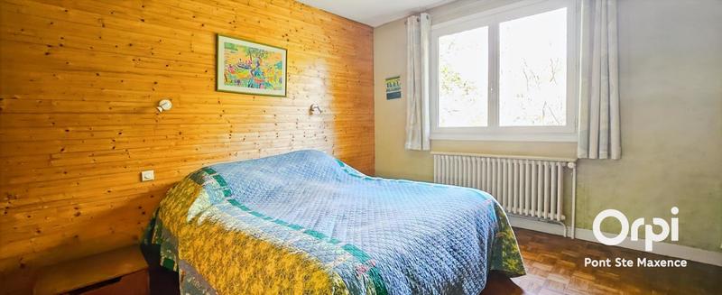 Maison - 178 m² - 7 pièces