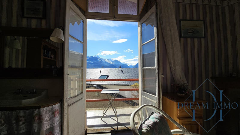 Maison - 380 m² - 10 pièces