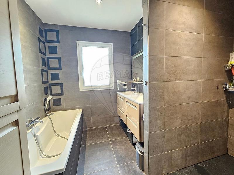 Maison - 89 m² - 4 pièces