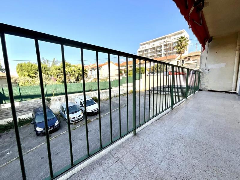 Appartement - 111 m² - 5 pièces