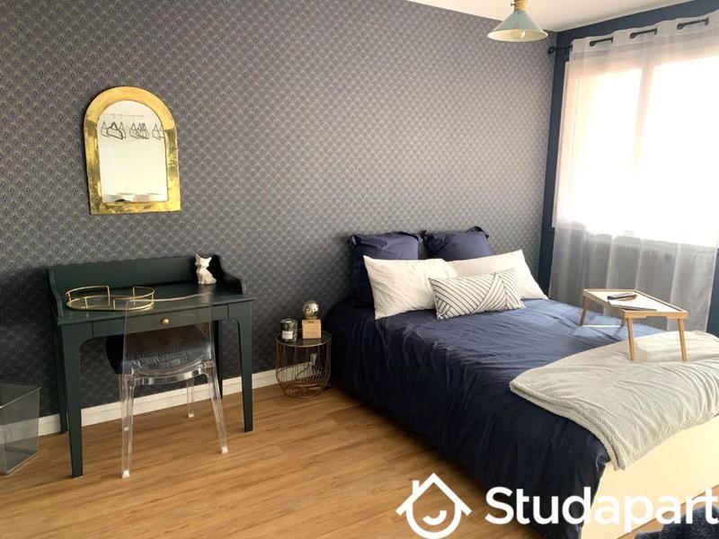 Chambre - 10 m² - 1 pièce