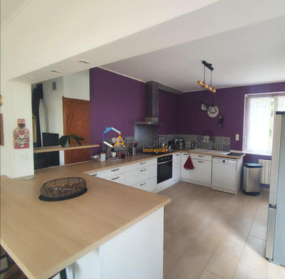 Maison - 140 m² - 7 pièces