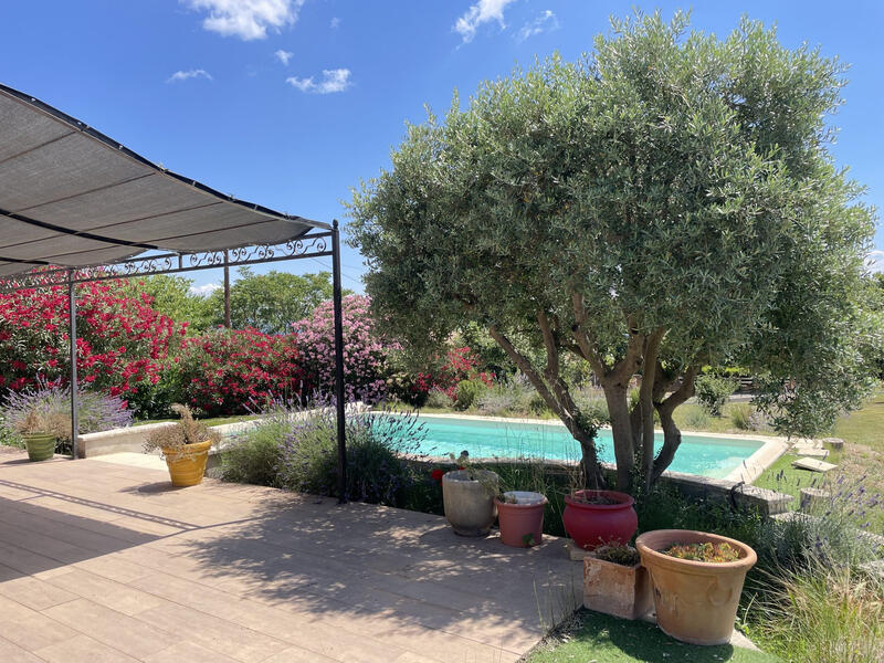 Villa - 239 m² - 8 pièces