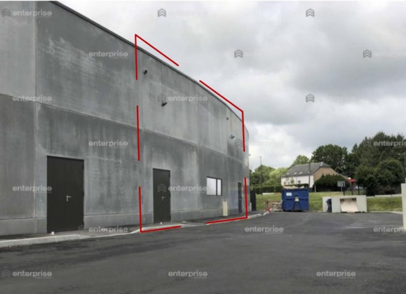 Local d'activité / Entrepôt - 300 m²