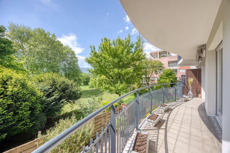 Appartement - 86 m² - 4 pièces