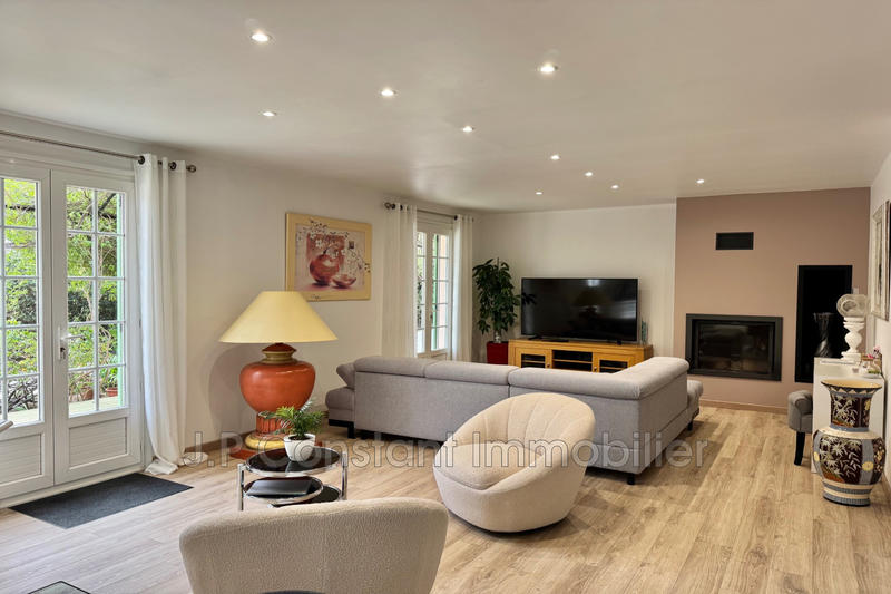 Maison - 99 m² - 4 pièces