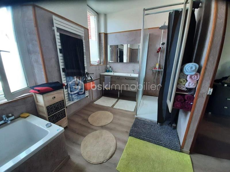 Propriété - 175 m² - 11 pièces