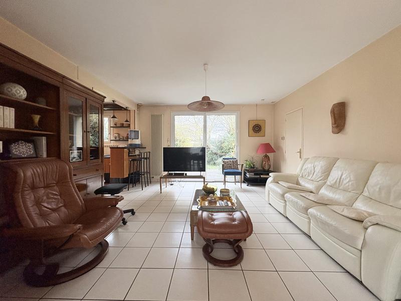 Maison traditionnelle - 84 m² - 4 pièces