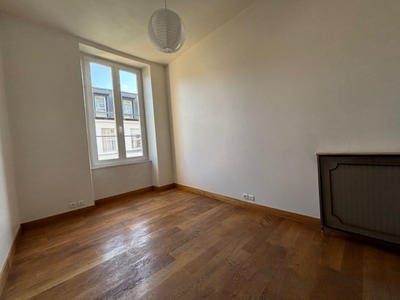 Appartement - 110 m² - 4 pièces
