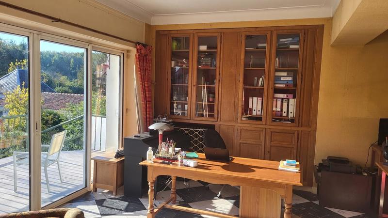 Maison - 362 m² - 11 pièces