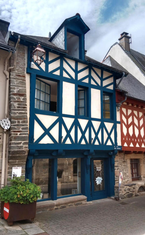 Immeuble - 32 m² - 7 pièces