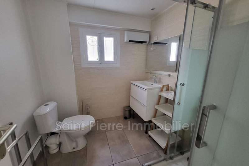 Maison - 305 m² - 6 pièces