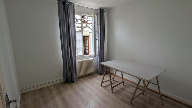 Maison - 205 m² - 11 pièces