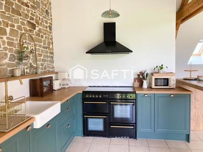 Maison - 198 m² - 7 pièces