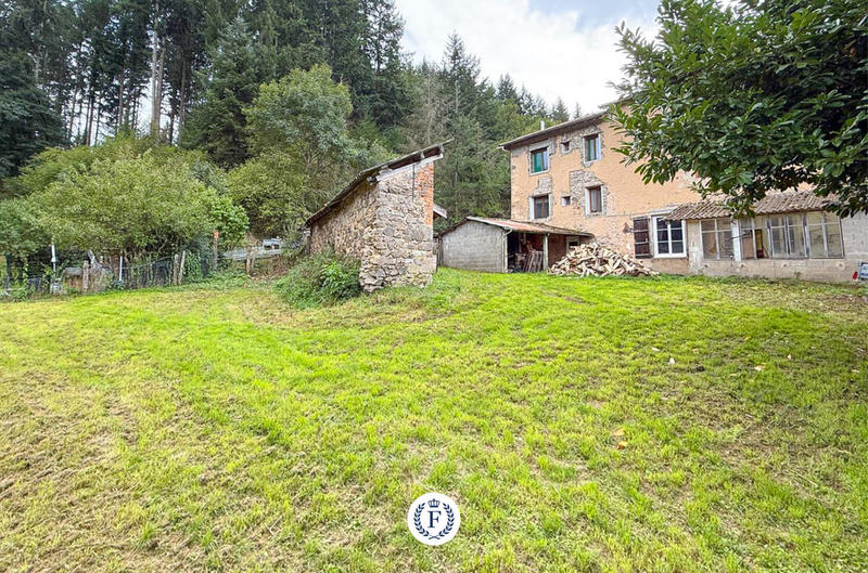 Maison - 224 m² - 8 pièces