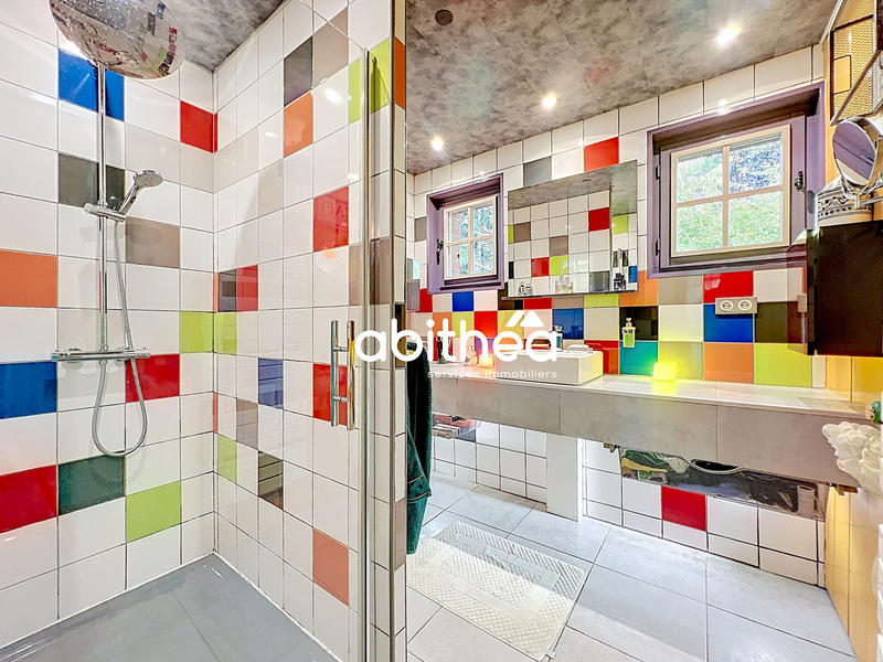 Maison - 151 m² - 8 pièces