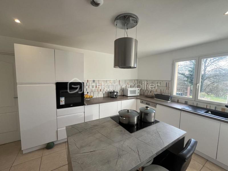 Maison - 190 m² - 7 pièces