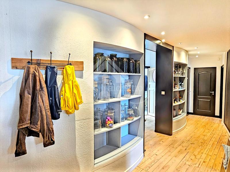 Appartement - 133 m² - 5 pièces