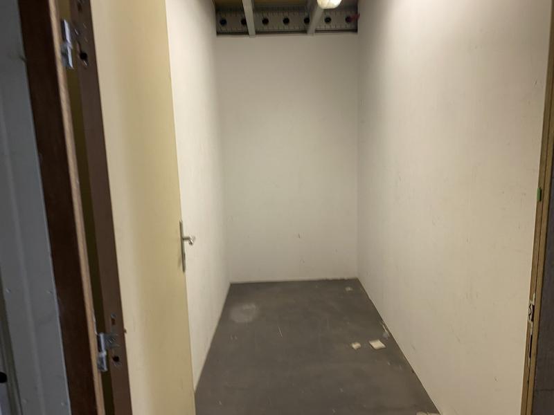 Local d'activités - 360 m² - 4 pièces