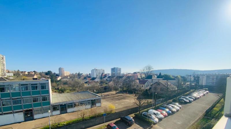 Appartement - 95 m² - 4 pièces